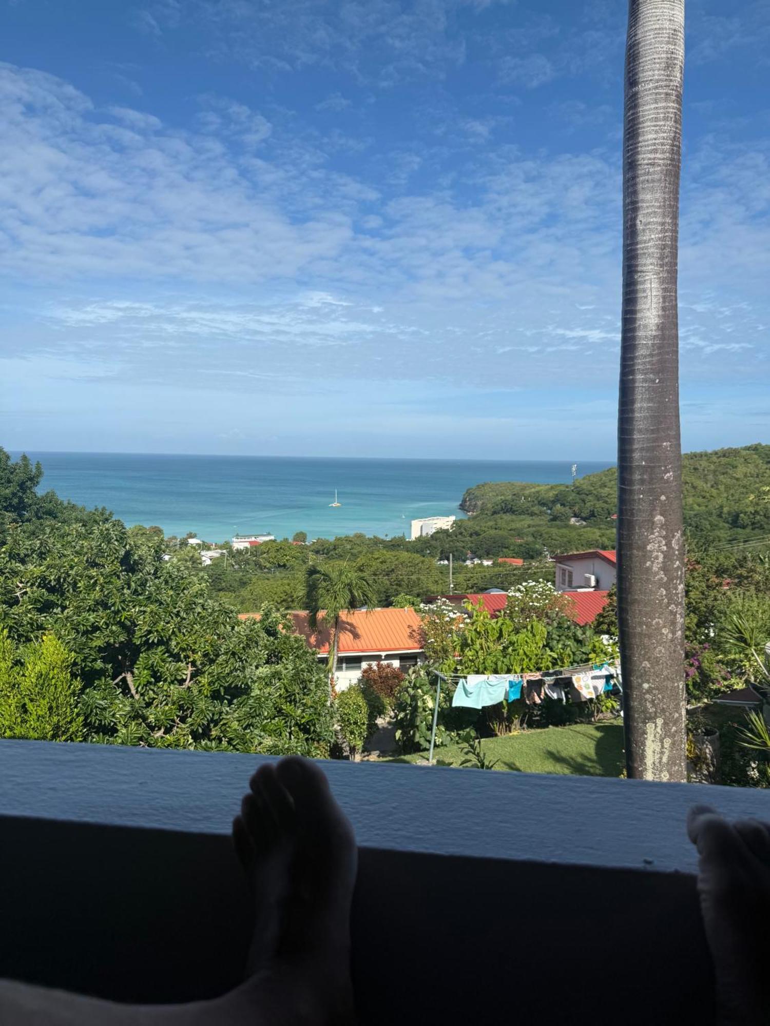 Attractive 2-Bed Apartment Stunning Sea View Dickenson Bay Luaran gambar